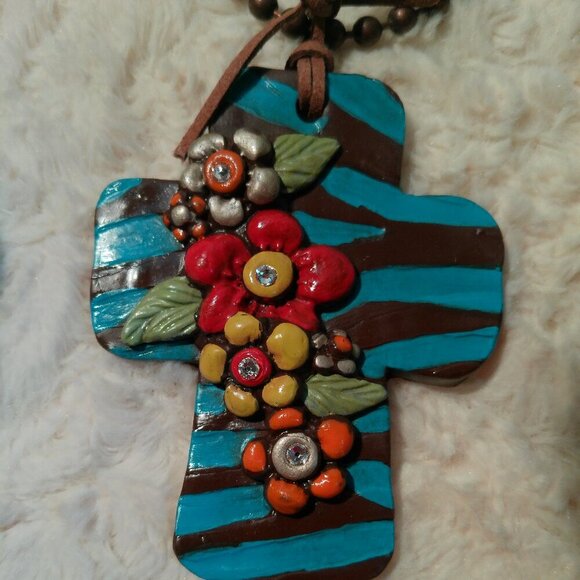Two Cross Necklace (395) - Picture 2 of 7